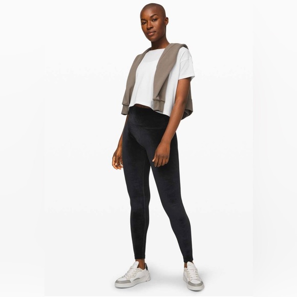 ルルレモン Wunder Lounge High-Rise Tight 28\" Lululemon Wunder Lounge Super High-Rise Tight 28